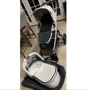 Uppababy vista in the color Bryce , Used with excellent care !